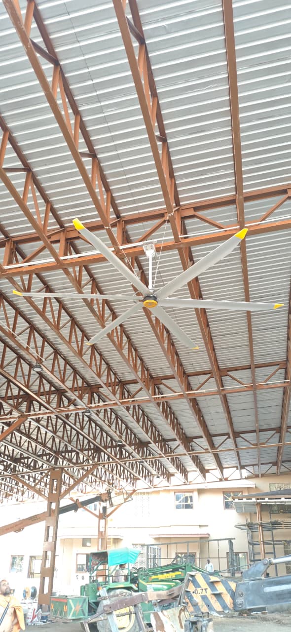 GALE Series HVLS fan in a warehouse