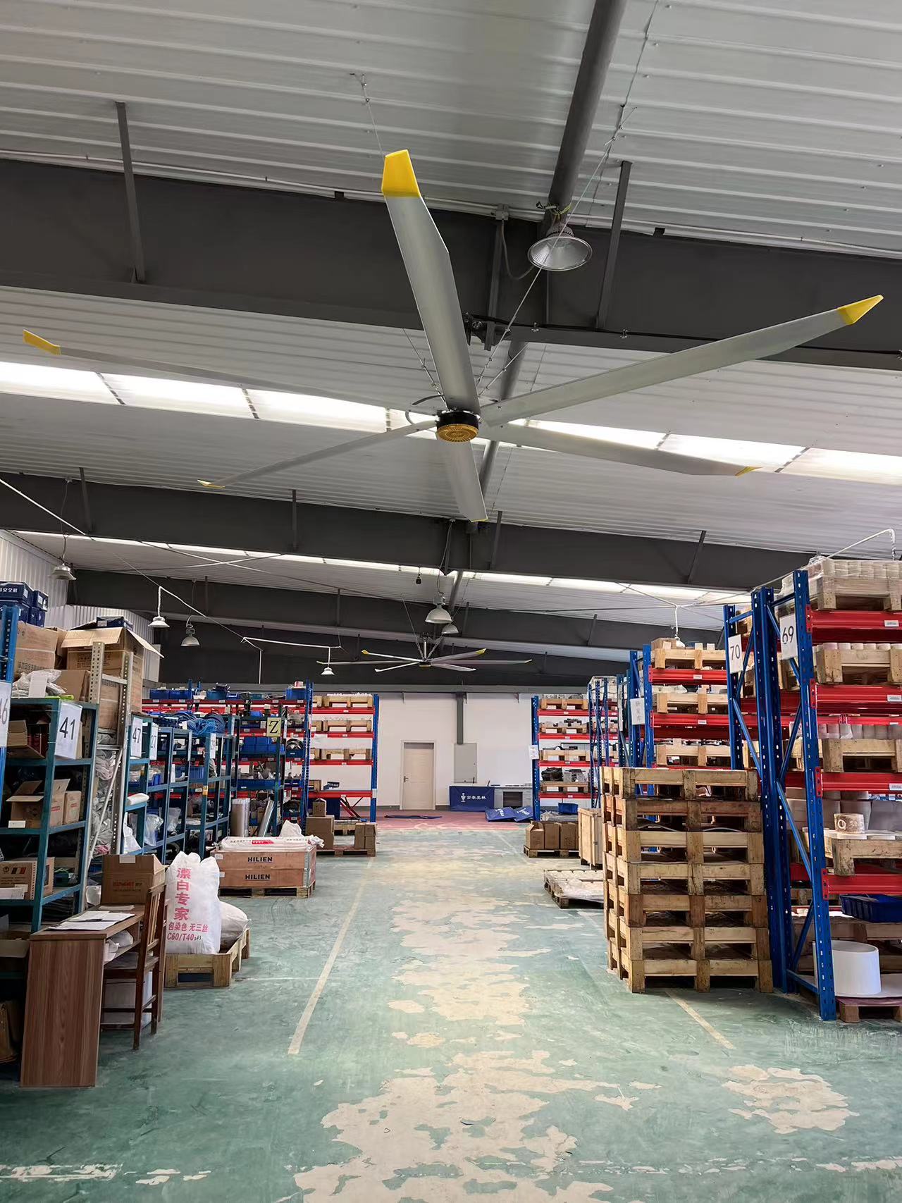 GALE Series HVLS fan in a warehouse